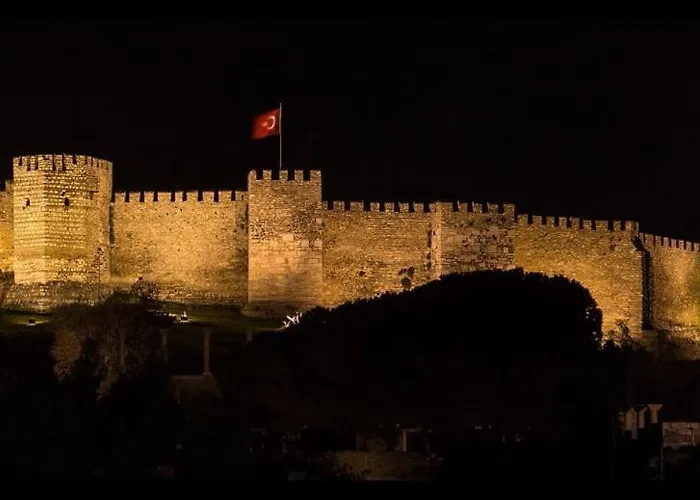 Ephesus Castle View * סלצ'וק