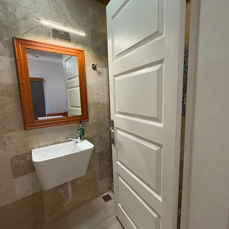 Ephesus Castle View アパート *